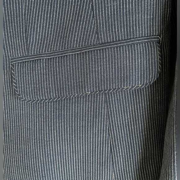 🔥💙LANE BRYANT size 20 navy/white stripe blazer. Like new condition! - Picture 5 of 8